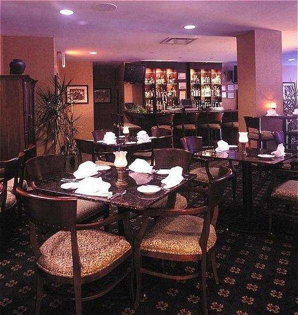 Chicago O'Hare Garden Hotel Restaurante foto
